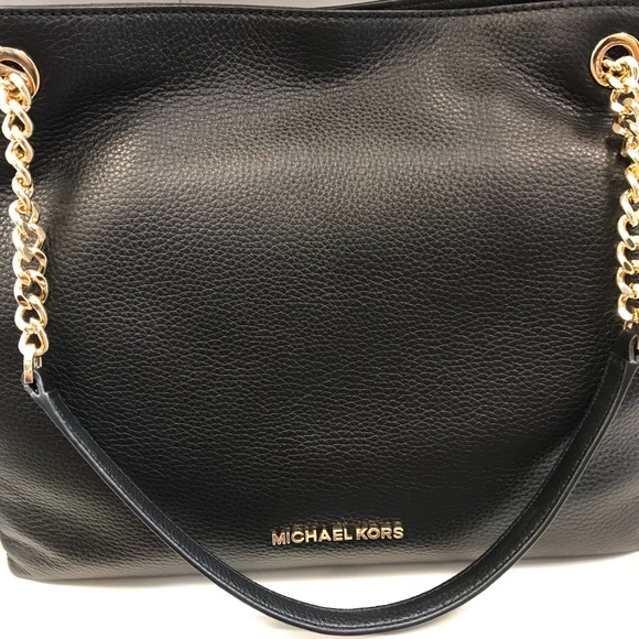 Brand new MK bag with tags. - Picture 1 of 4